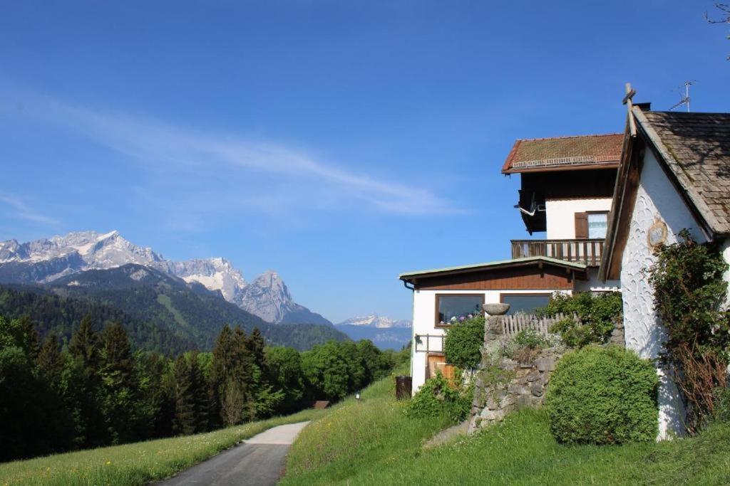Pfeiffer Alm Am Sonnenhang Mit Blick Auf Die Zugspitze Garmisch-Partenkirchen Eksteriør billede